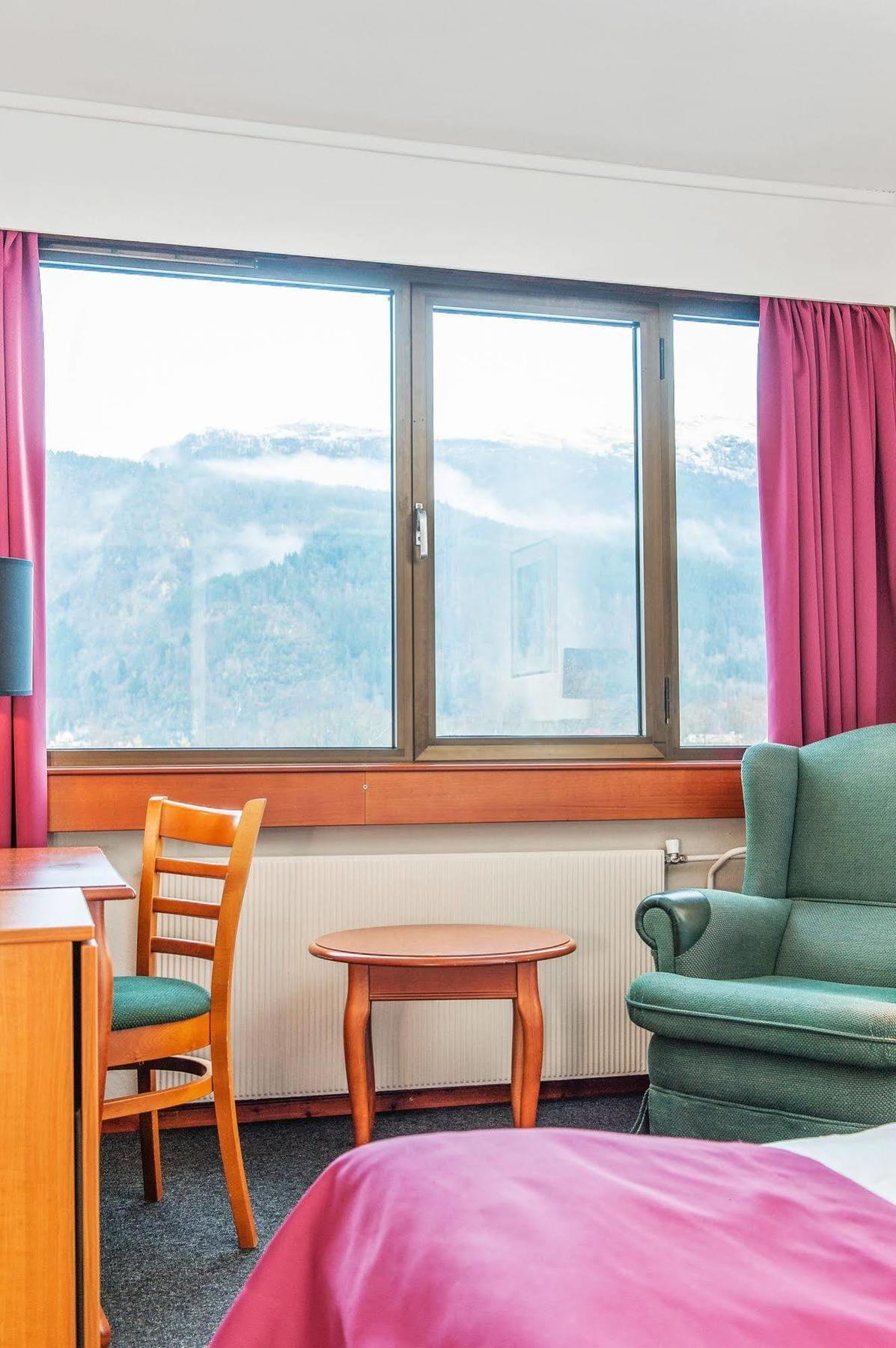 Thon Partnerhotel Forde Dış mekan fotoğraf